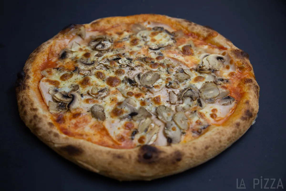 Prosciutto Pollo e Funghi