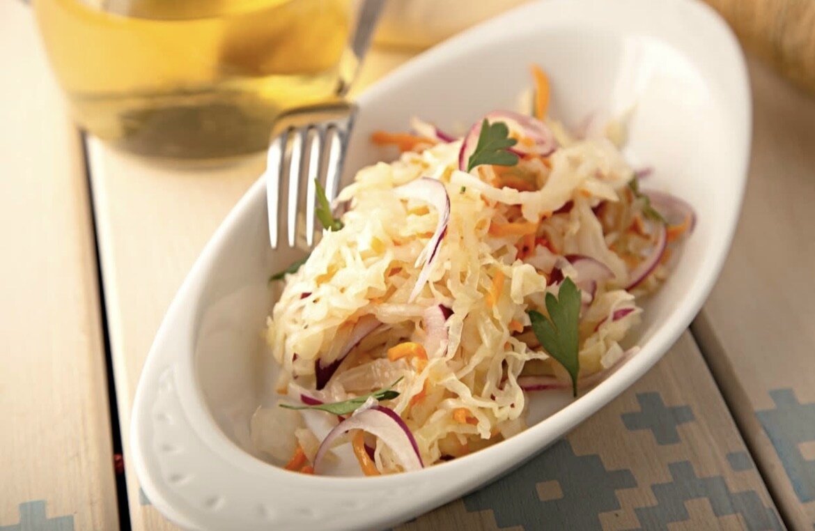 Salată din varză murată