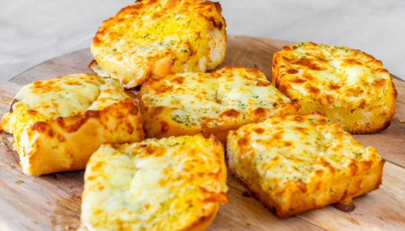VG Cheesy Garlic Bread