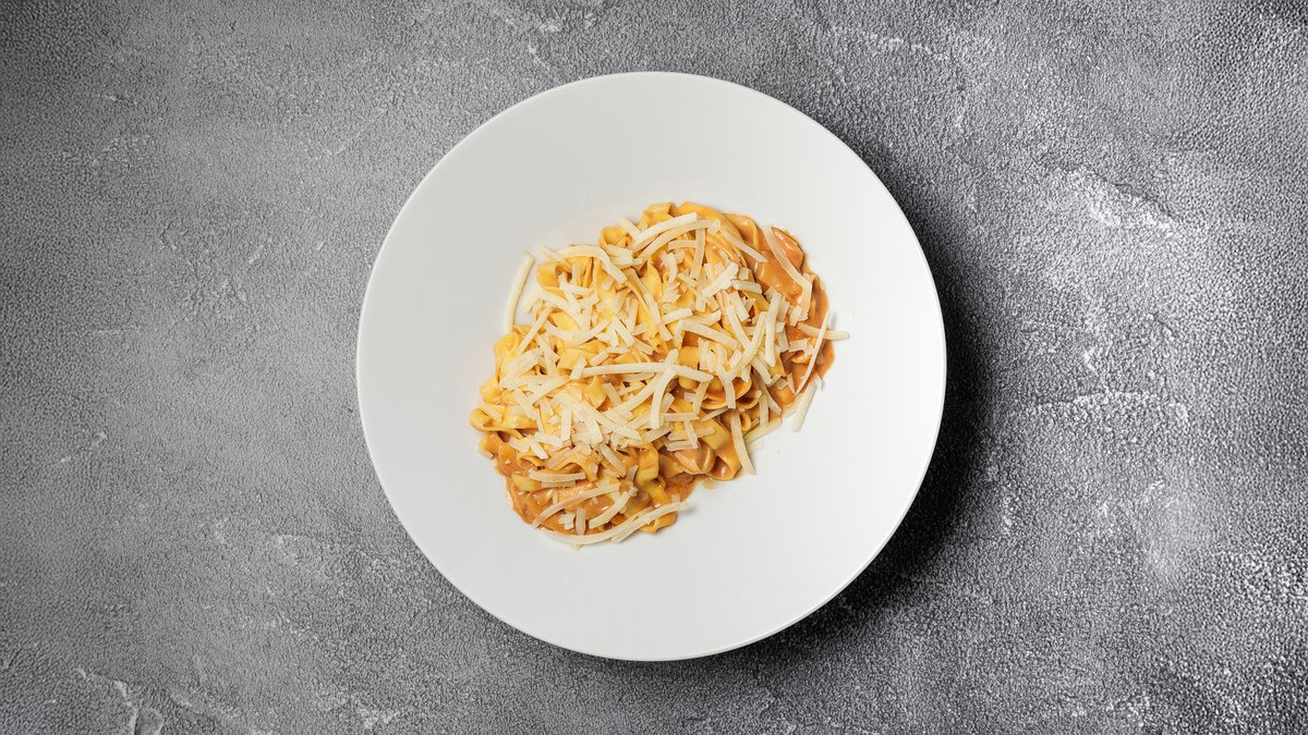 99. Fettuccine Porcini e Tartufo