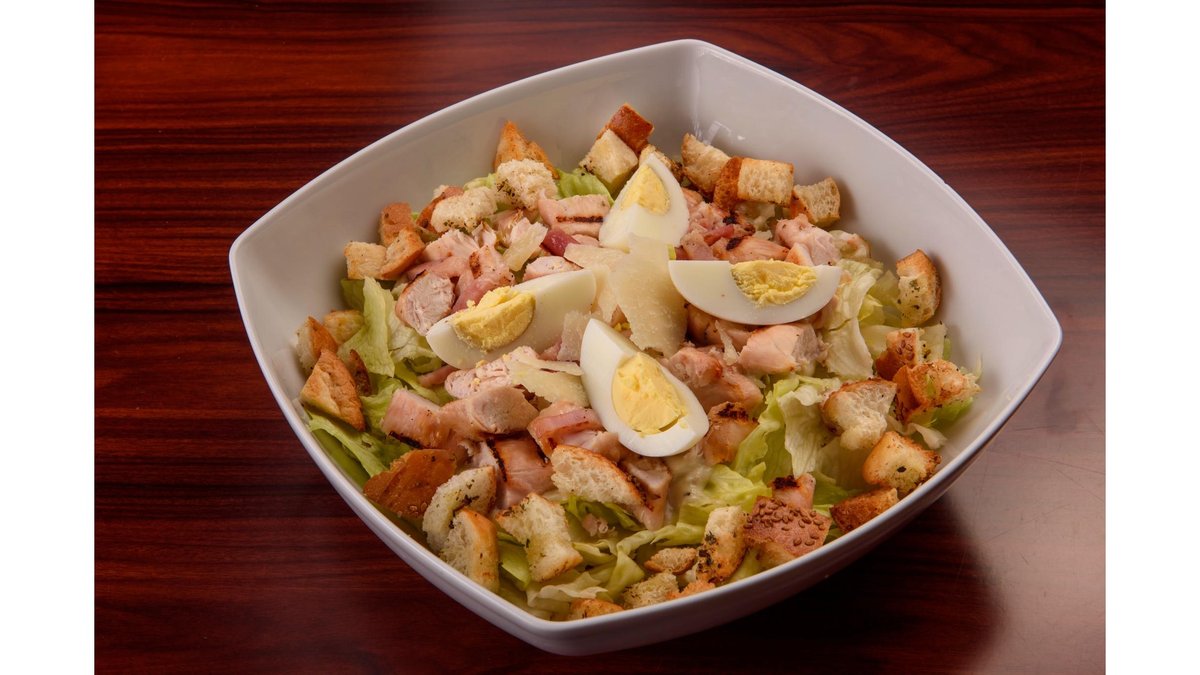 Salată Caesar