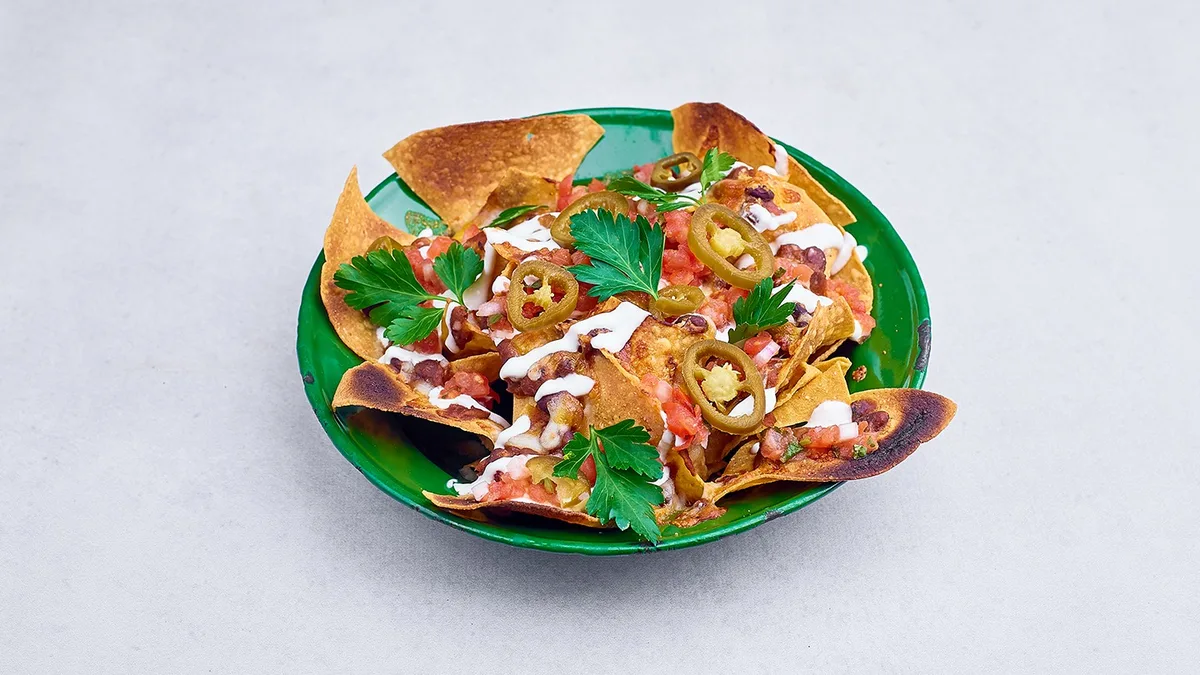 Nachos z chili con carne