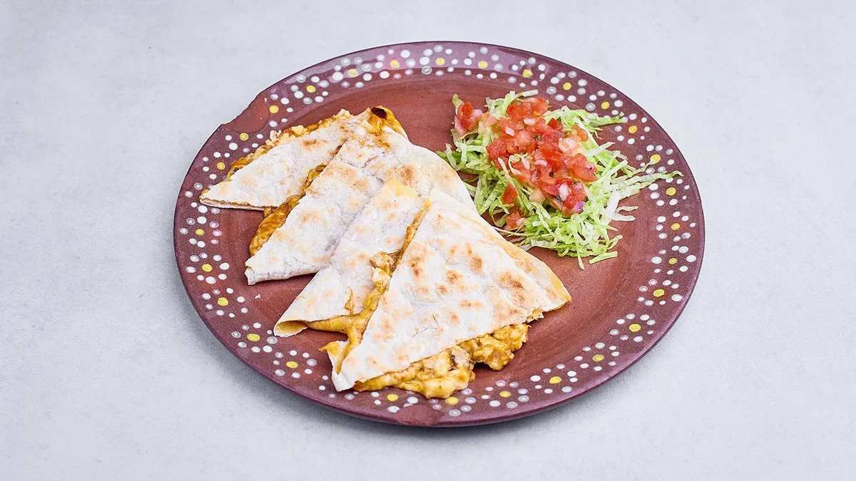 Quesadilla z Wędzonym Kurczakiem