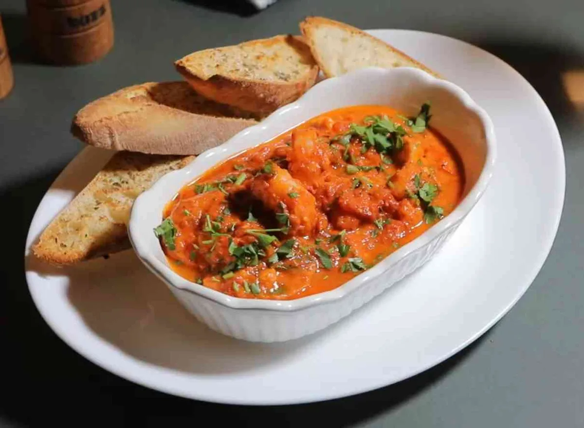 Creveti Saganaki