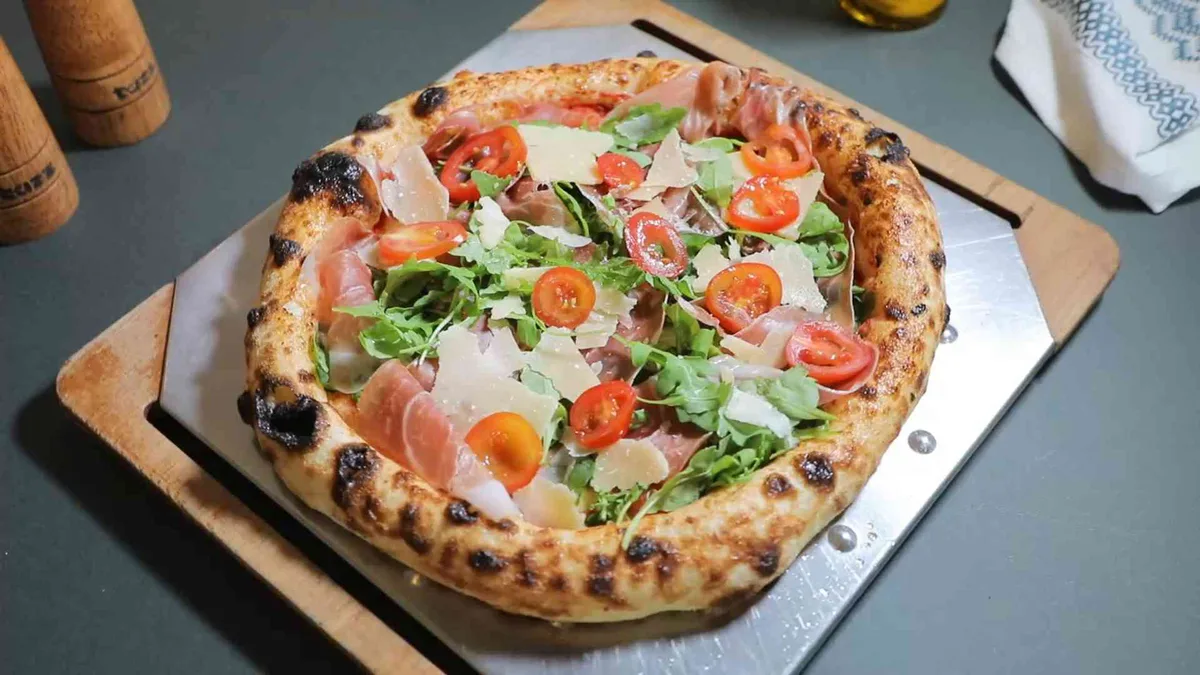 Pizza GIGANT prosciutto crudo cu bufala - Ø60cm