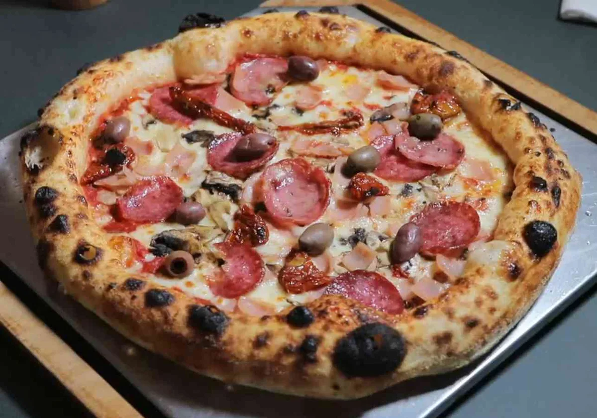 Pizza Prosciutto e Funghi