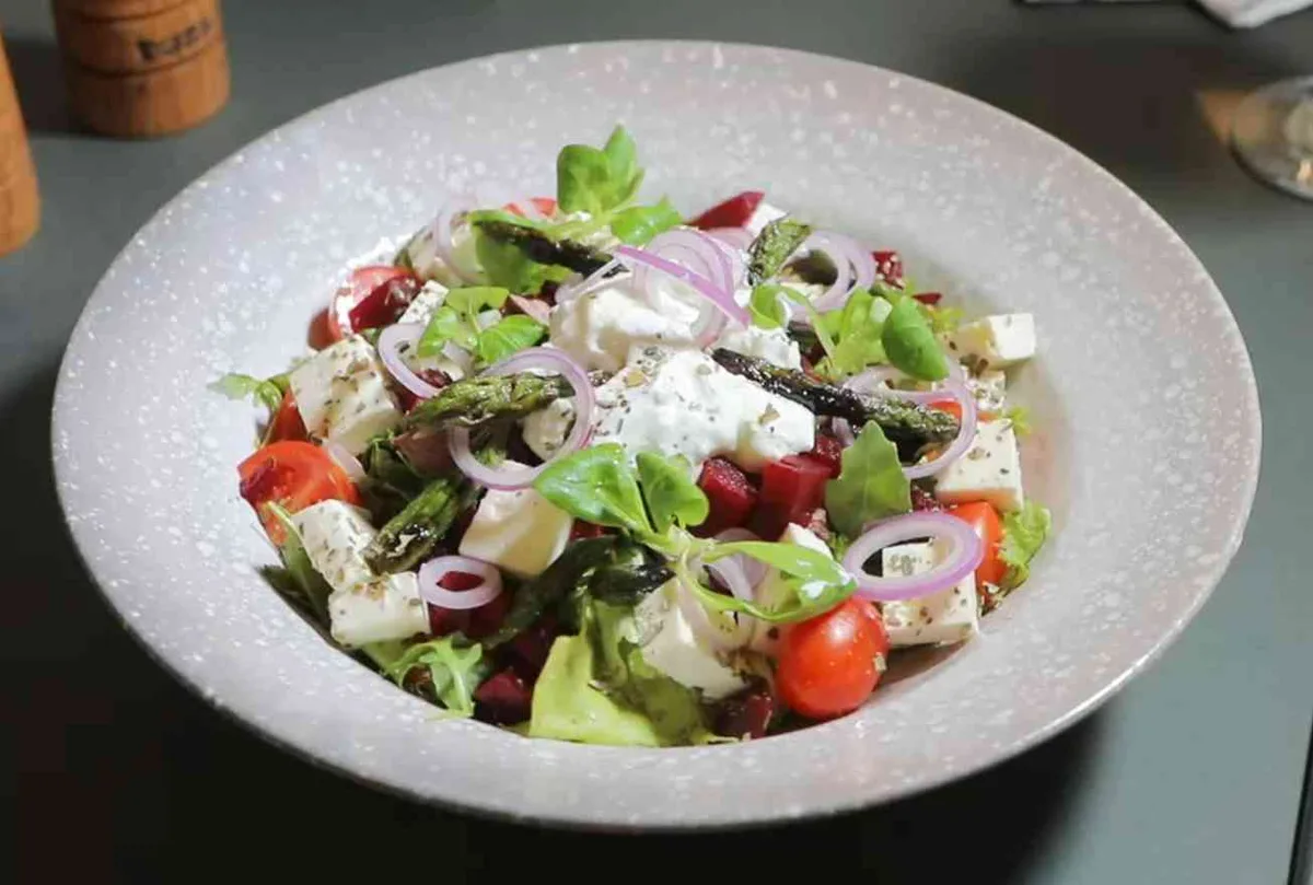 Salata La Strada
