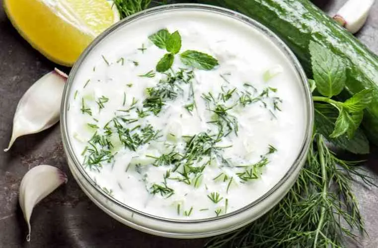 Sos tzatziki