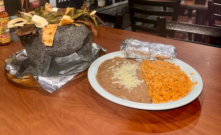 El Molcajete