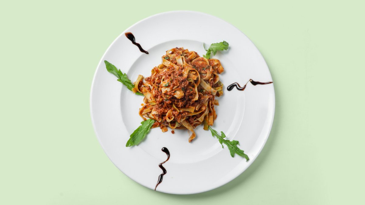 52. Spaghetti Bologna