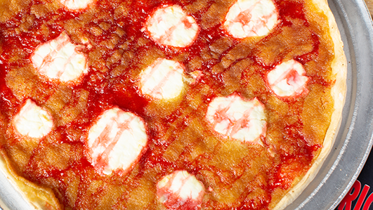 CHEESECAKE PIZZA SM STRAWBERRY CHEESECAKE
