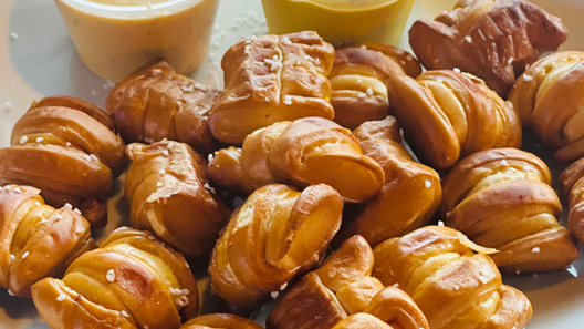 PRETZEL BITES LARGE PRETZEL BITES
