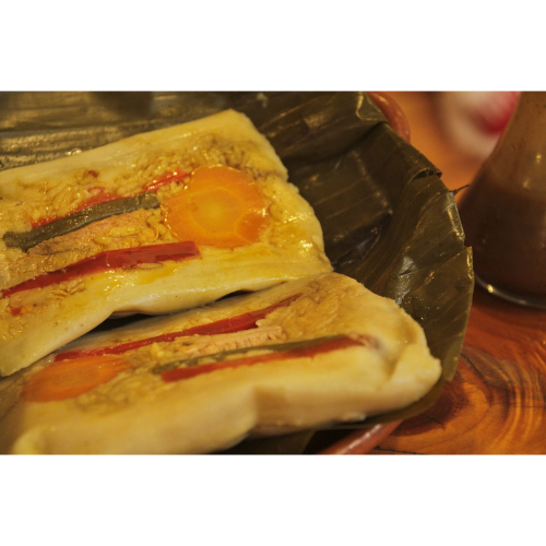 Tamal Navideño y Café