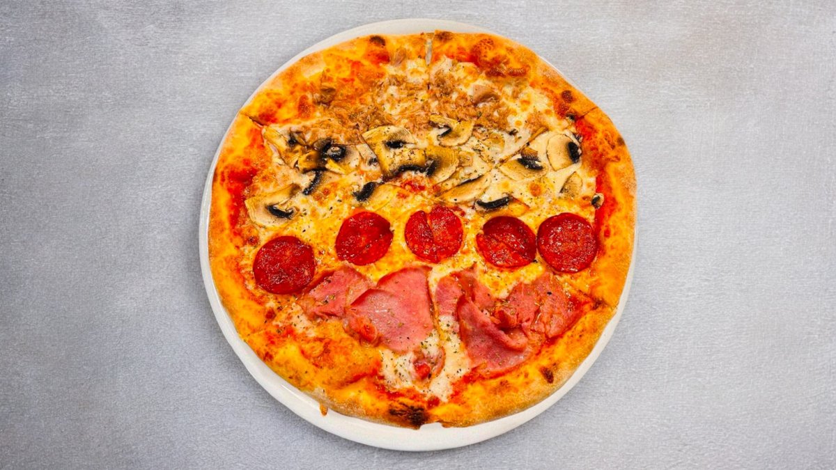 Quattro stagioni pizza