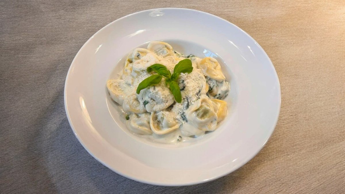 Tortellini con spinaci