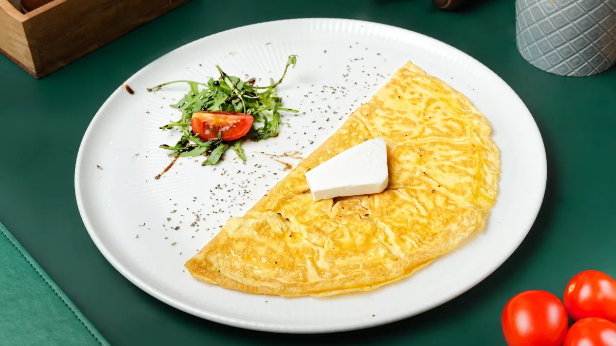 Omlet sa sirom