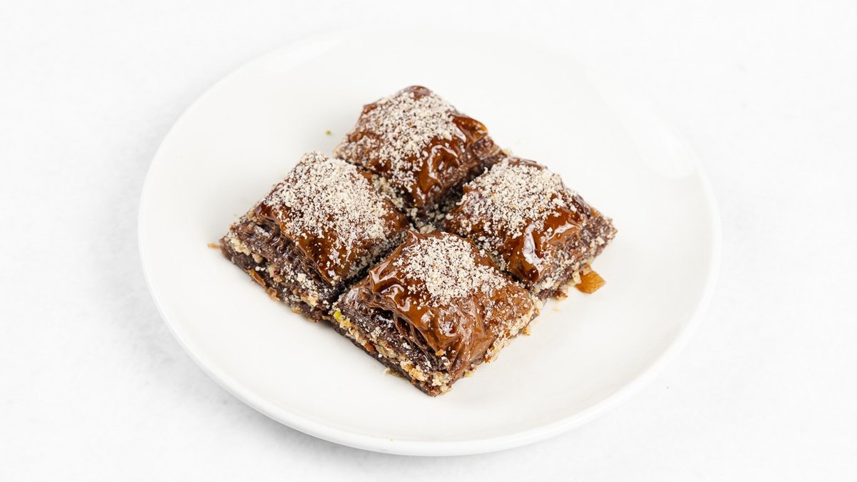 Baklava Čokolada in lešnik (4 kosi)