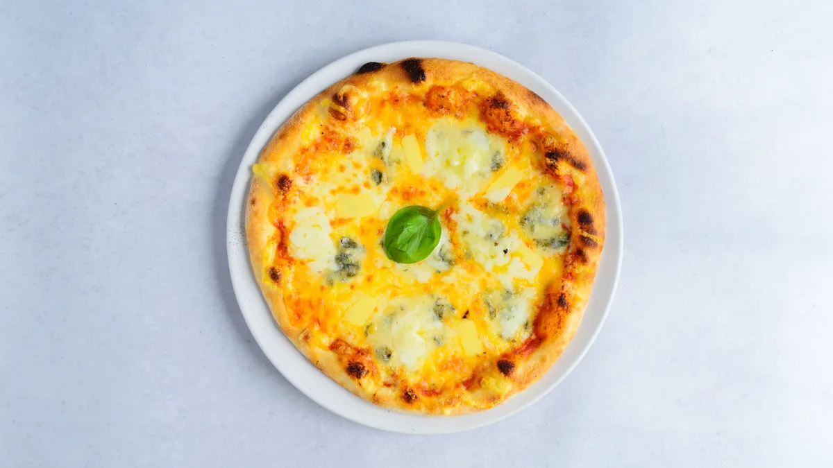 Quattro Formaggi 24cm (4 vrste sira)