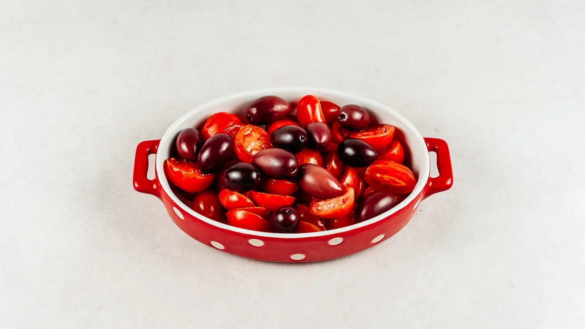 Cherry pome sa kalamatom