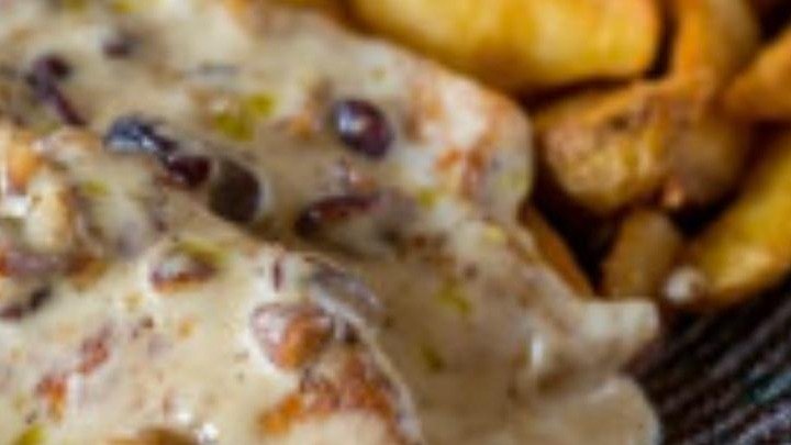 Ćureci file u sosu od badema