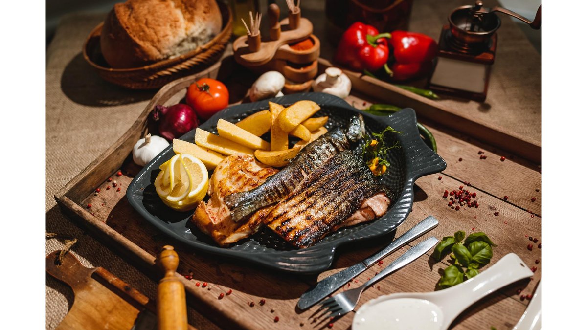 Platou pescăresc pentru 2 persoane