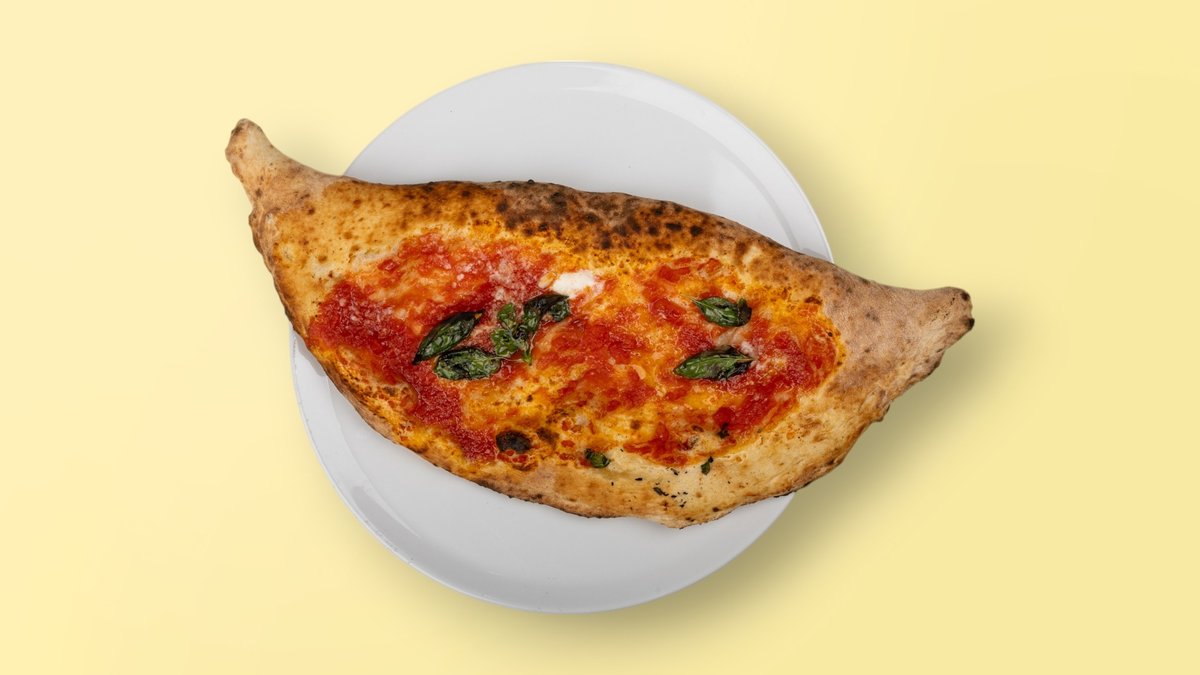 Calzone al forno al Salame