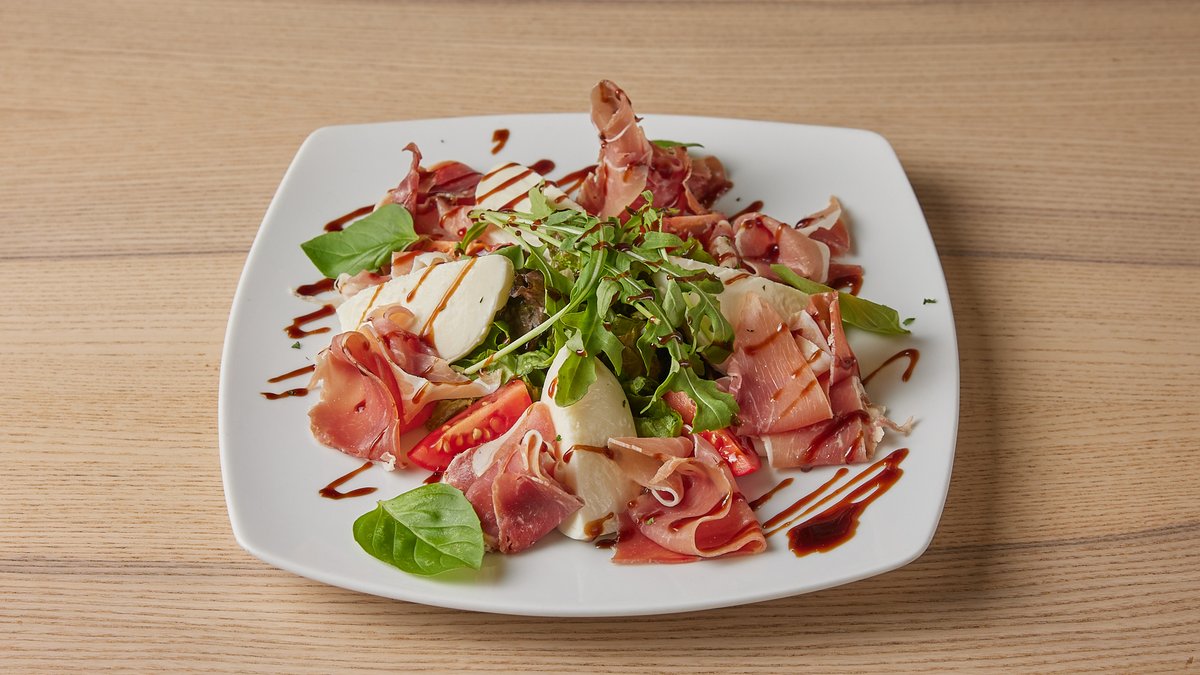 Caprese con Proscuitto