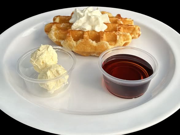 Sweet Dee’s Belgian Waffle