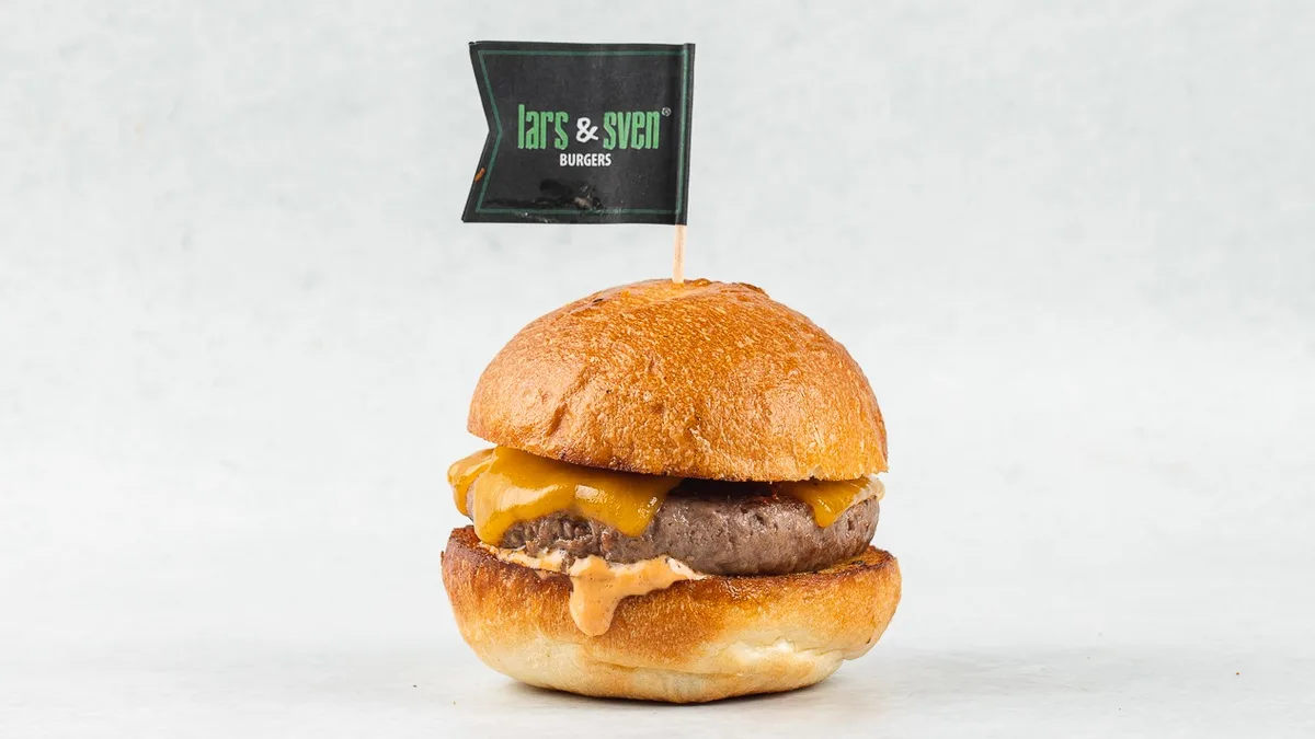 ROOKIE burger