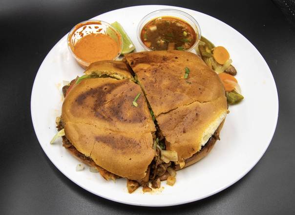 Torta Birria