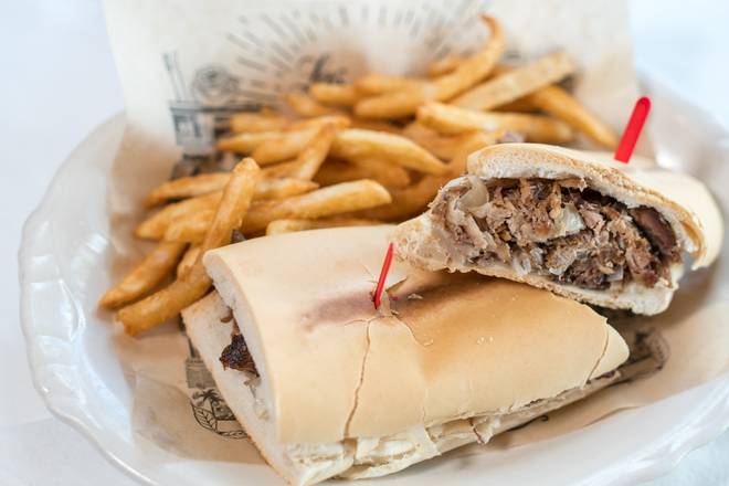 Pan con Lechón - Pork Sandwich