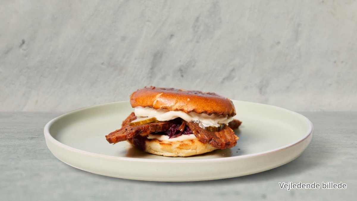 94. Flæskestegssandwich
