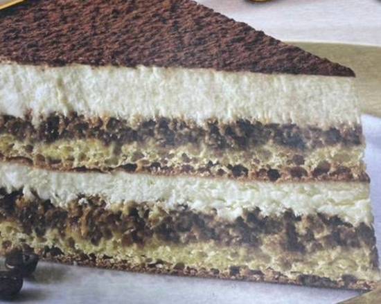 Tiramisu cake