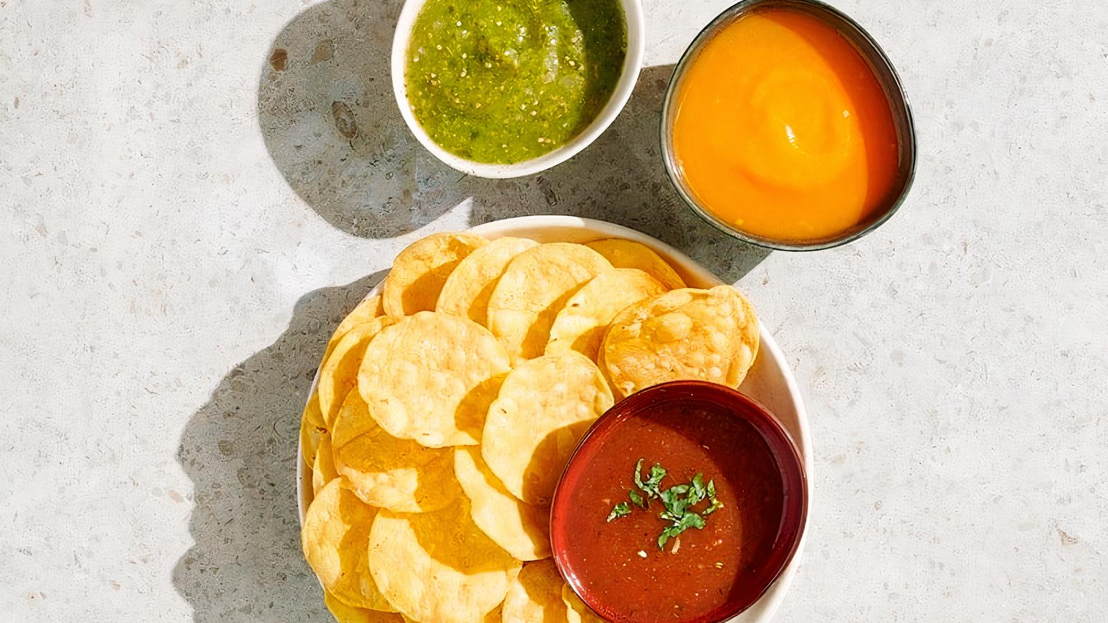 Small Chips and Salsa
