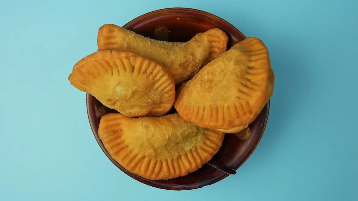 42. Sambusik Meat