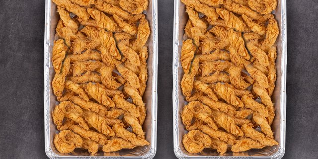 100 Chicken Fingers