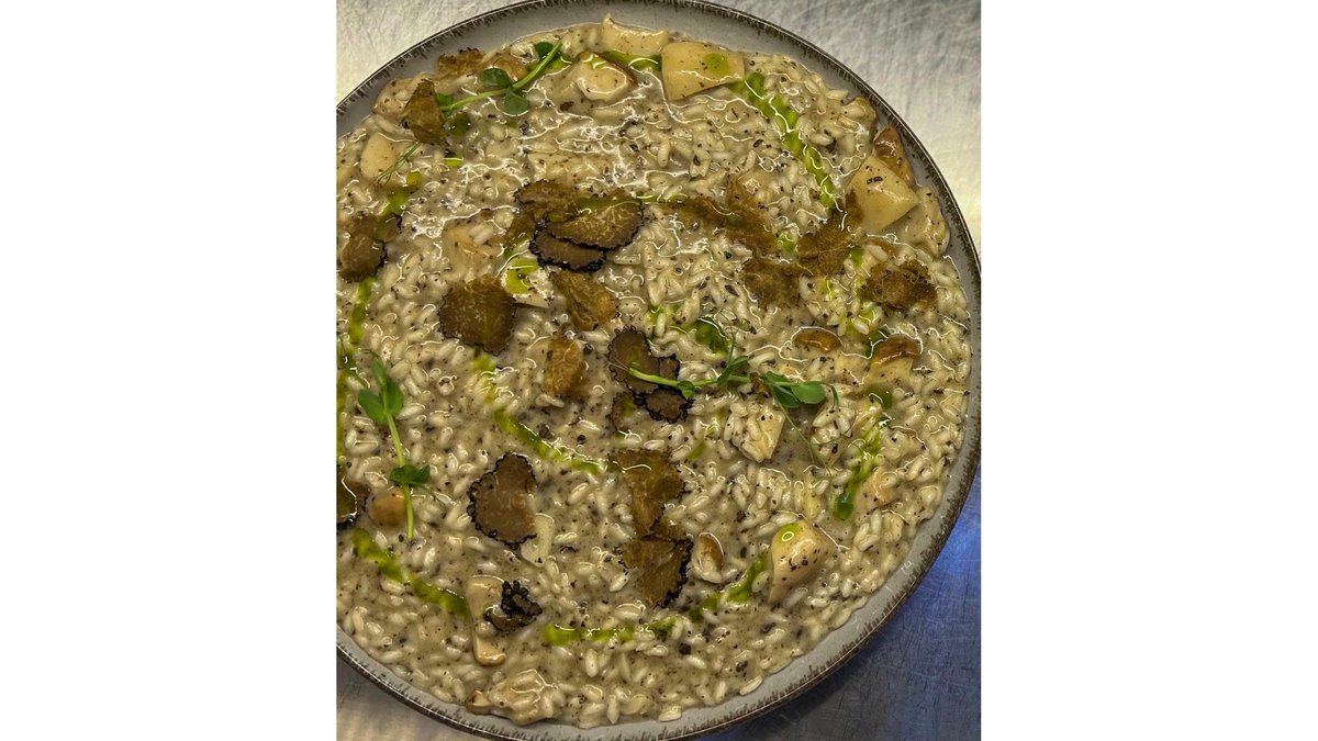 Risotto cu hribi și trufe negre