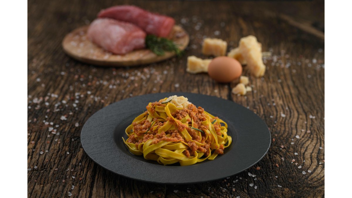 Tagliatelle hand made cu ragu alla bolognese