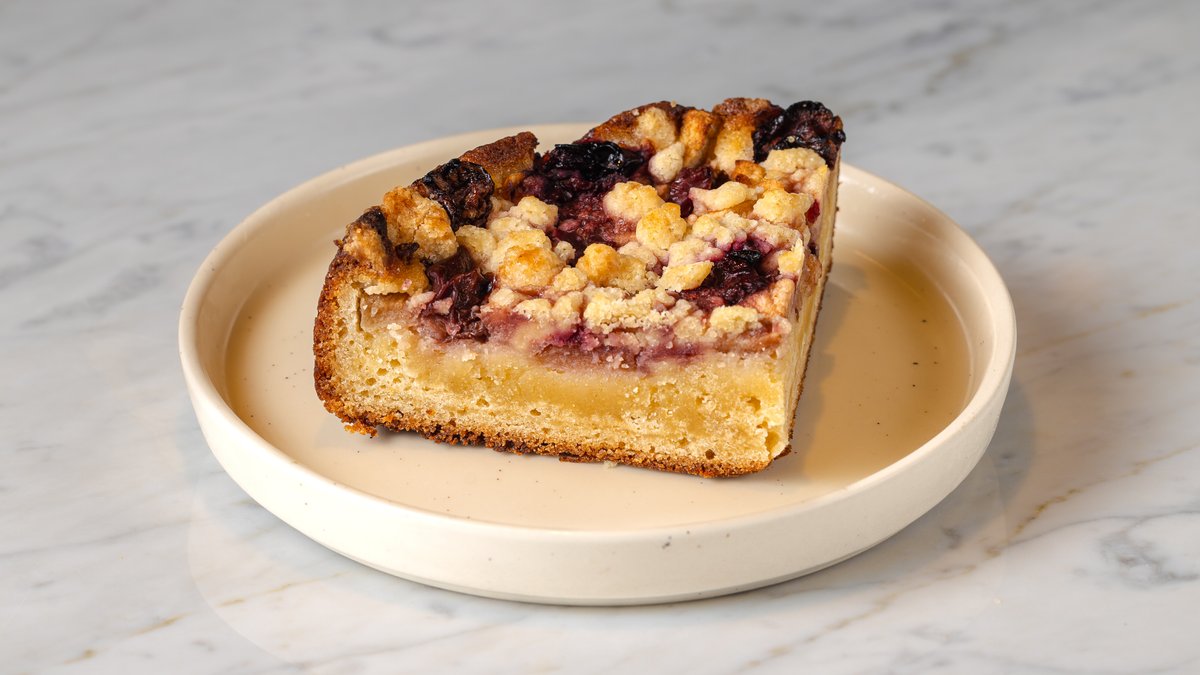 Apple Cherry Crumble