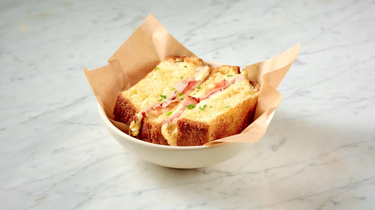 CHICKEN SANDO