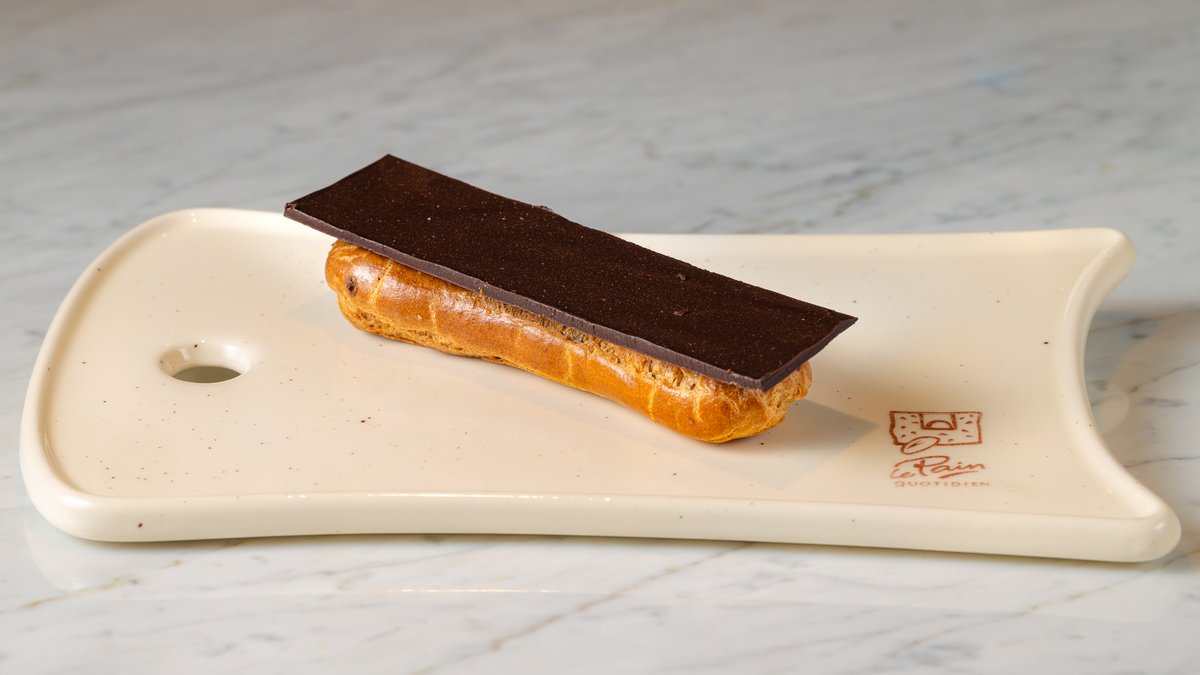 Chocolate Éclair
