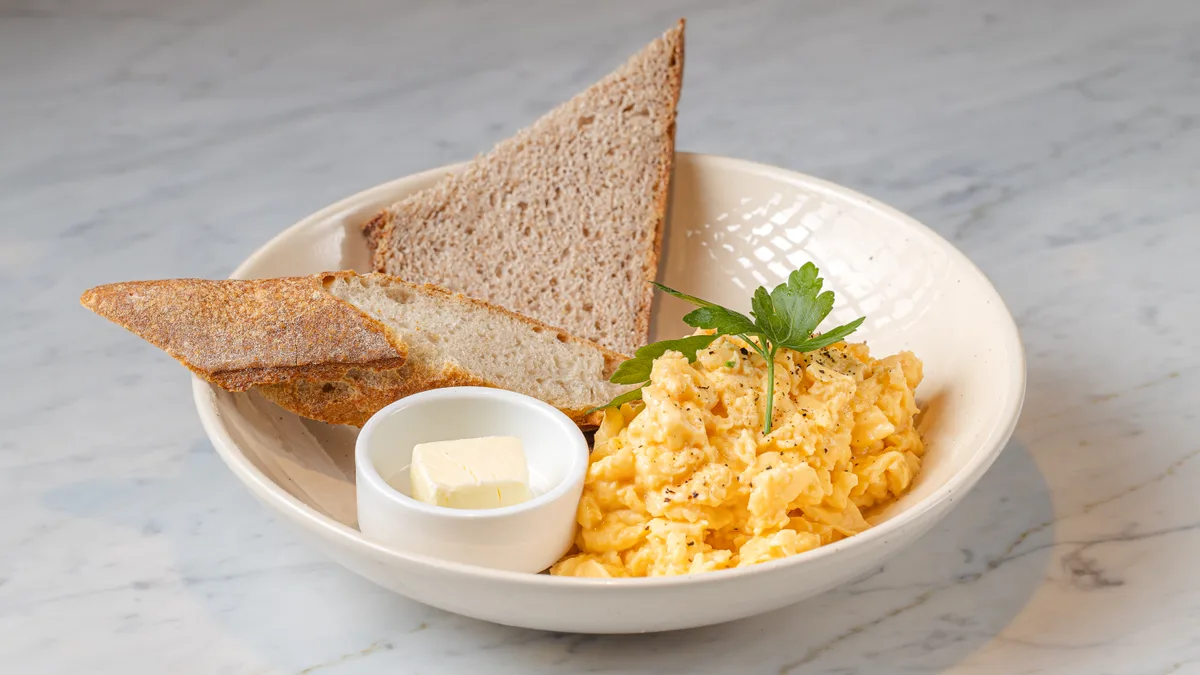 Organic Scrambled Eggs Plain