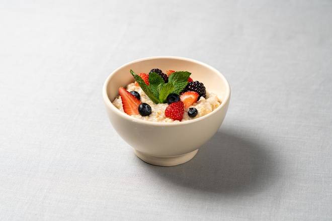 Organic Steel-Cut Oatmeal with Fresh Berries