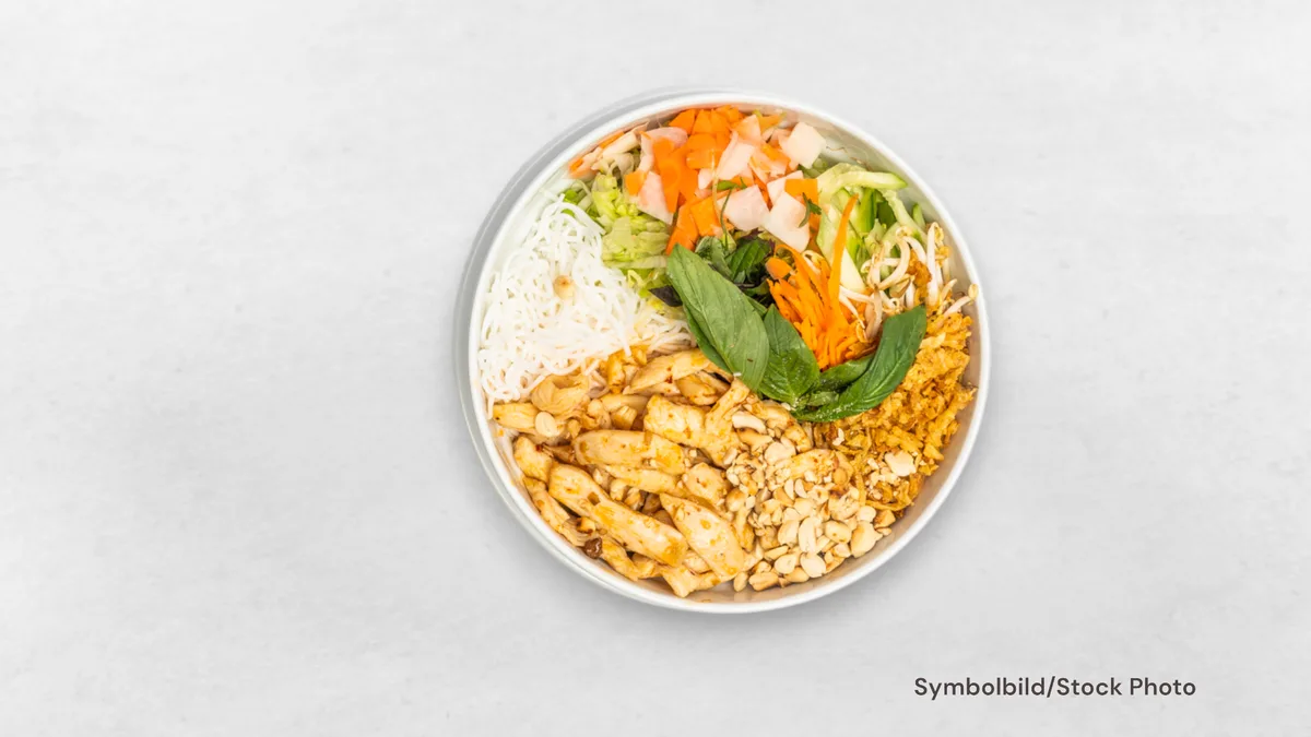 Bun Bo/La Lot Chay Cha Gio