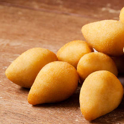 25 Coxinhas Frango com Cream Cheese