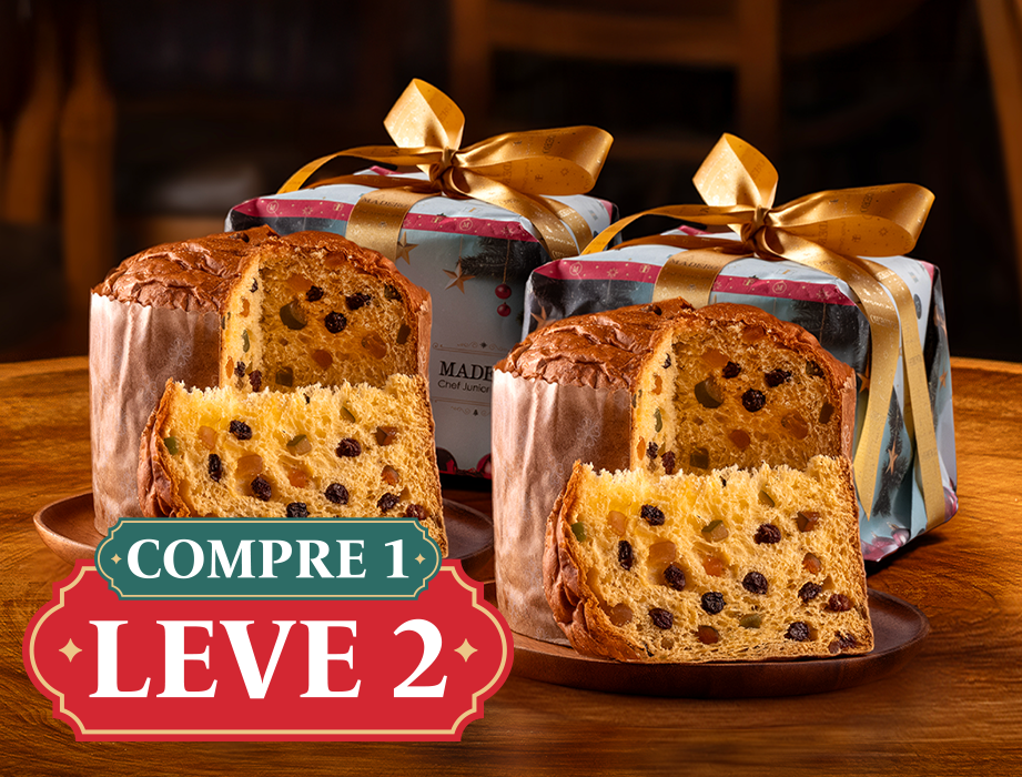 2 Panetones Com Frutas Cristalizadas