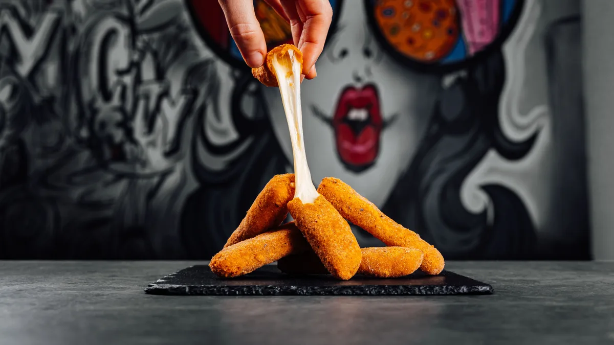 GOUDA STICKS
