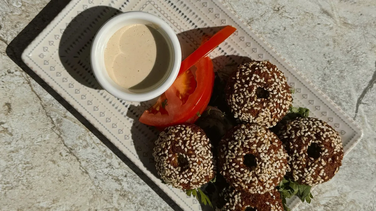 Falafel Taratour Szósszal