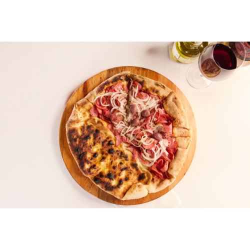 Pizza de Calabresa C/ Calzone de Catupiry e Mozzarela