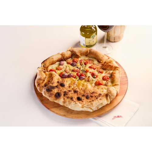 Pizza Margherita Speciale com Calzone de Calabresa Artesanal